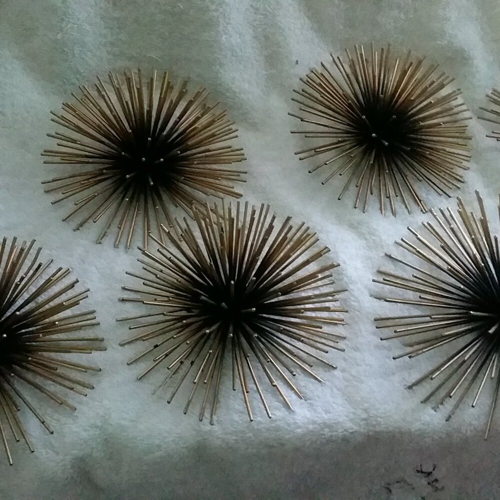 6 Metallic Spiked Semispheres